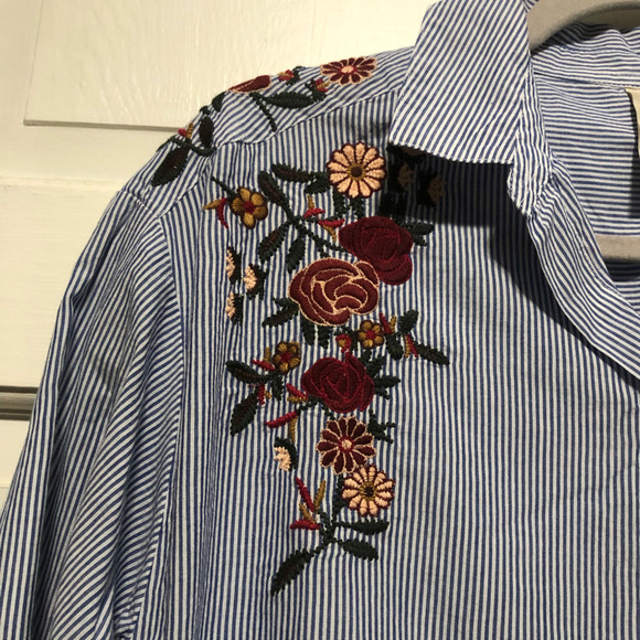 allison Joy Stripe Embroidered Floral Button Down Long Sleeve Shirt Size Small - Picture 3 of 9